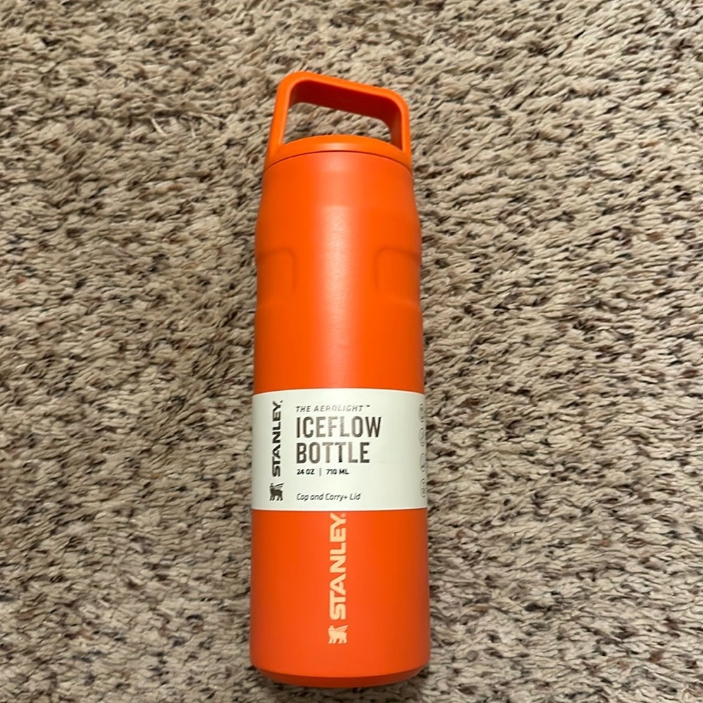 Stanley Iceflow Bottle 24oz